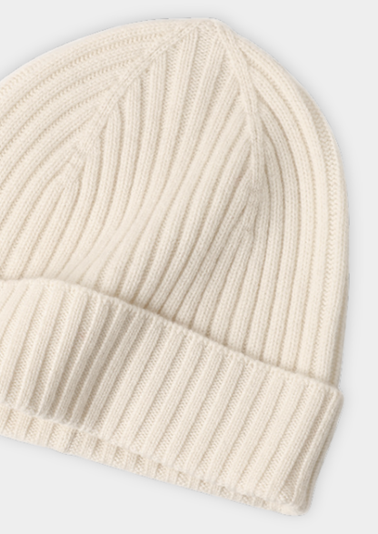 Samantha - Warm Cashmere Wintertime Essentials | By Julian & Claire Toronto