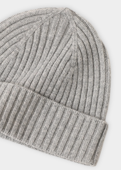 Samantha - Warm Cashmere Wintertime Essentials | By Julian & Claire Toronto