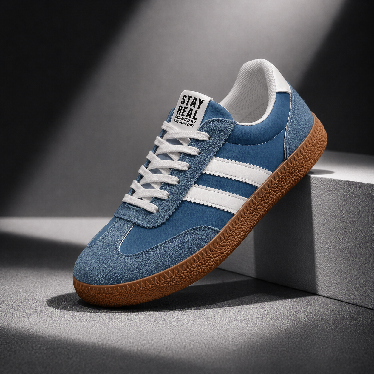Daley - Everyday City Walk Sneakers | By Julian & Claire Toronto