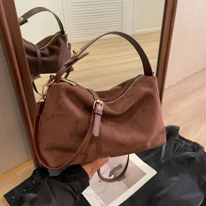 Alexis – Minimalist Shoulder Bag | By Julian & Claire Toronto