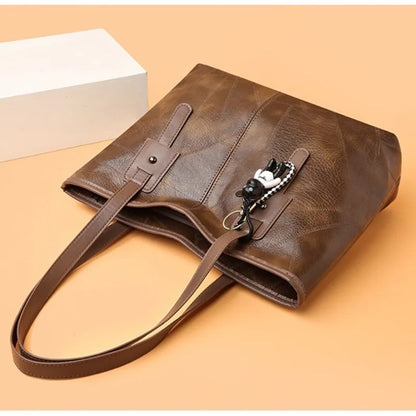 Quinn – Classic Vintage Tote Bag | By Julian & Claire Toronto